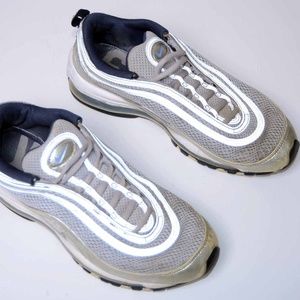 Nike Air Max 97 women's silver sneakers size 9.5